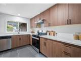 7185 Leslie St - Photo 9
