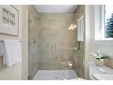 15147 Burnside St - Photo 19