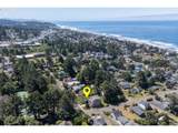 2743 Neptune Ave - Photo 5