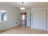 1166 Winsor Ave - Photo 22