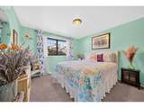 1144 Winchester Ave - Photo 35