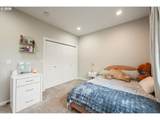 250 St James Pl - Photo 27