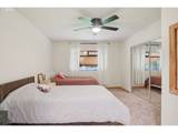 12313 Oatfield Rd - Photo 13