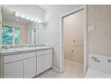 245 St James Pl - Photo 14