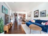 1025 Couch St - Photo 18