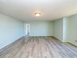 692 Burgundy Ave - Photo 18