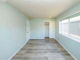 692 Burgundy Ave - Photo 20