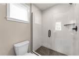 329 Laurel St - Photo 20