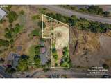 1915 9TH St - Photo 3