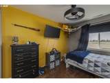 1198 Filbert St - Photo 19