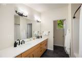 9342 Skyline Blvd - Photo 32