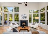 9342 Skyline Blvd - Photo 4