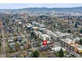 37 Skidmore St - Photo 43