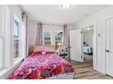 1002 6TH Ave - Photo 15
