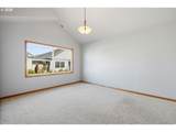 2030 Lakeland Way - Photo 15