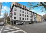 1104 Columbia St - Photo 3
