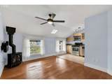 1104 Columbia St - Photo 7
