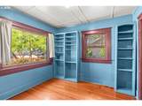 936 Chambers St - Photo 11