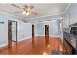 936 Chambers St - Photo 6