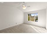 1703 Clinton St - Photo 17
