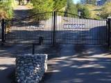 7771 Zoe Dr - Photo 2
