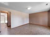 2280 D St - Photo 12