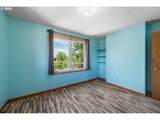 2280 D St - Photo 32
