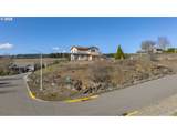 2683 Mt Hood Dr - Photo 18