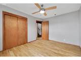 22043 Oak St - Photo 16