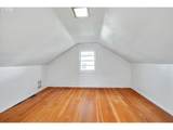 22043 Oak St - Photo 22
