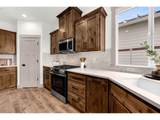 818 35TH St - Photo 21