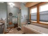 521 Mt Mazama St - Photo 13