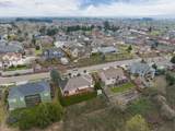521 Mt Mazama St - Photo 27