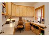 521 Mt Mazama St - Photo 6