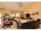 521 Mt Mazama St - Photo 7