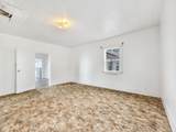 590 Rivington St - Photo 15