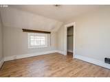 1210 Daniels St - Photo 17