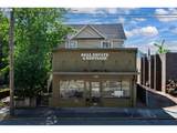 1210 Daniels St - Photo 2