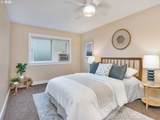 929 16TH Ave - Photo 25