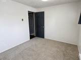 933 Rene Ave - Photo 32