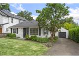 1305 Spruce St - Photo 2