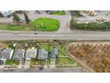 2488 Taylor Dr - Photo 32