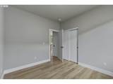 618 34TH St - Photo 25