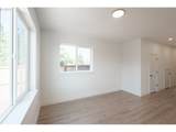 1554 1588 Barn St - Photo 12
