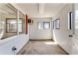 1350 Ivy St - Photo 20