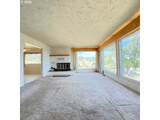 2925 Hillcrest Dr - Photo 2
