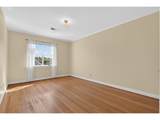 2325 Flanders St - Photo 18