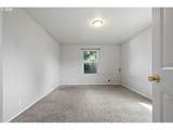 593 Hanover St - Photo 18
