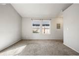 593 Hanover St - Photo 8