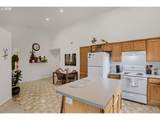 912 Twelfth St - Photo 11